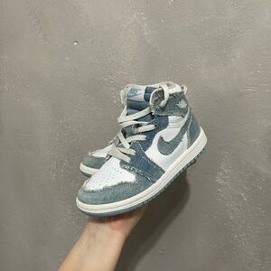 Nike Air Jordan 1 Retro High OG “Denim” Size 9c